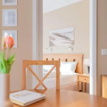 Lejlighed Im 2 Og Mit Balkon In *